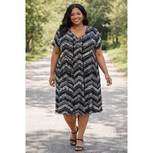 R124 Est. 1946 XL Midi Dress Chevron Print R0000124
